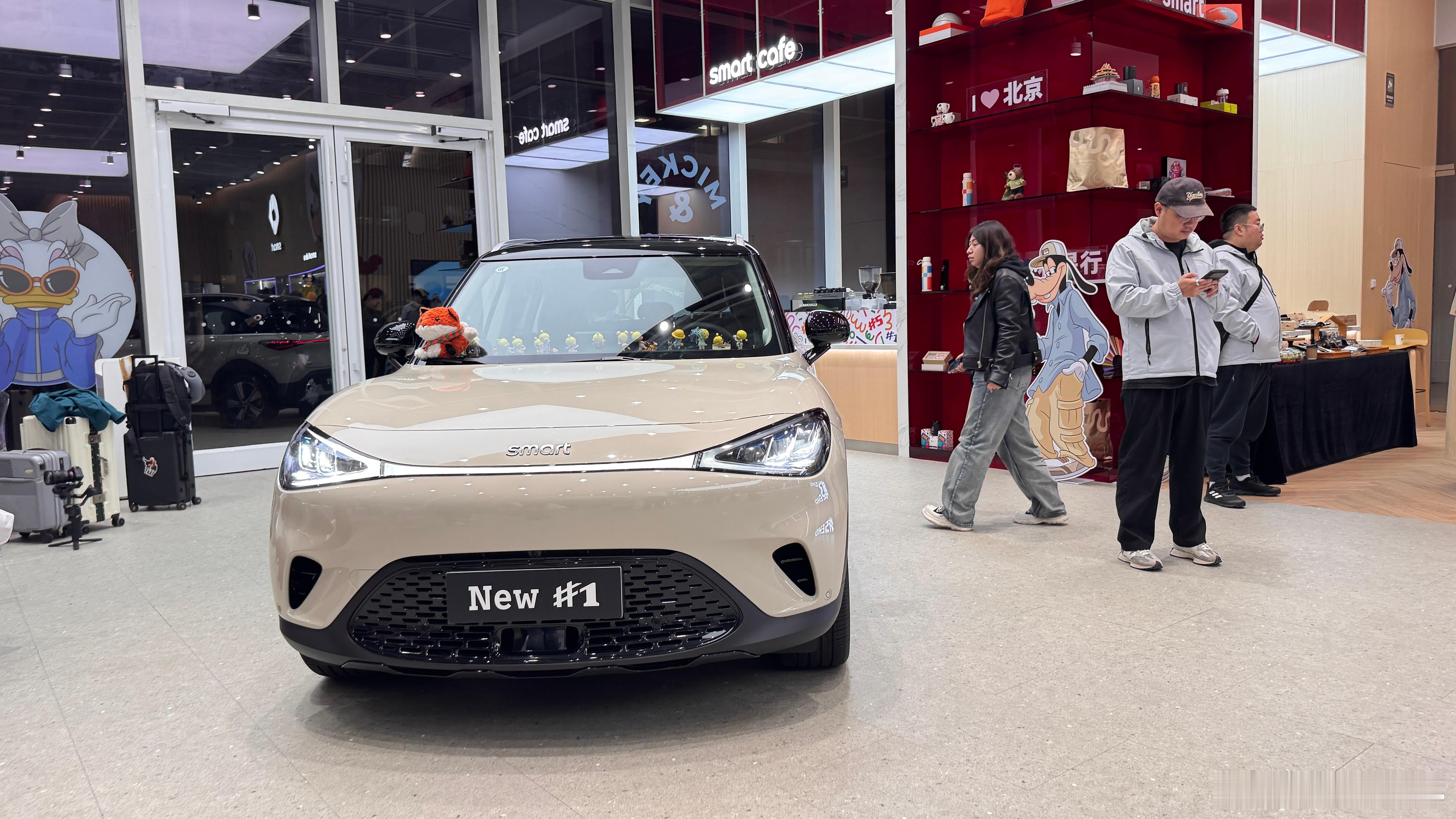 希望每个smart展厅都可以好像望京smart展厅这么漂亮！ ​​​