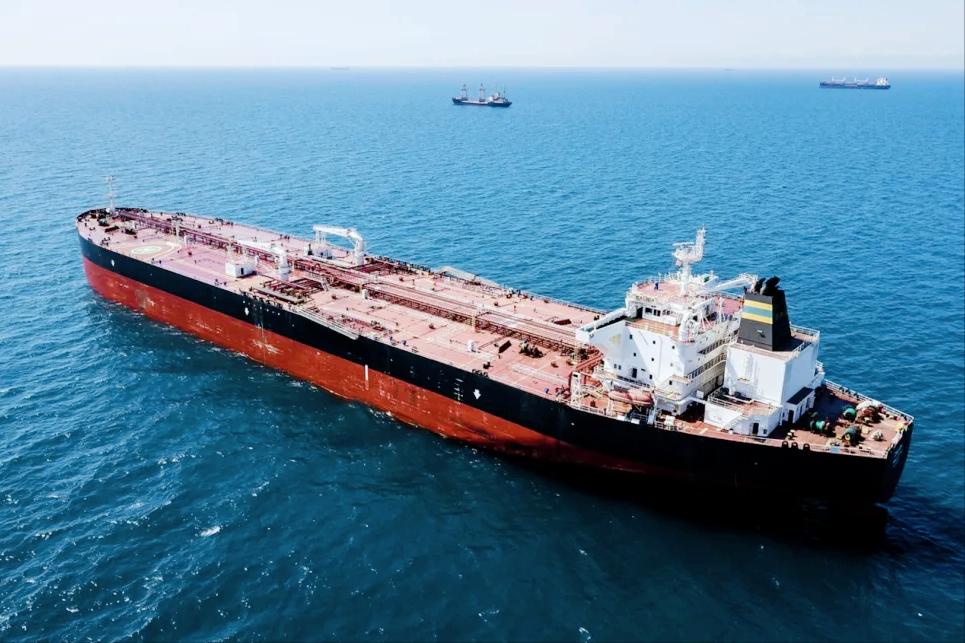 中俄联合出手，古巴绝境翻盘。

俄罗斯“科洛德金号”油轮横跨大西洋，搭载73万桶