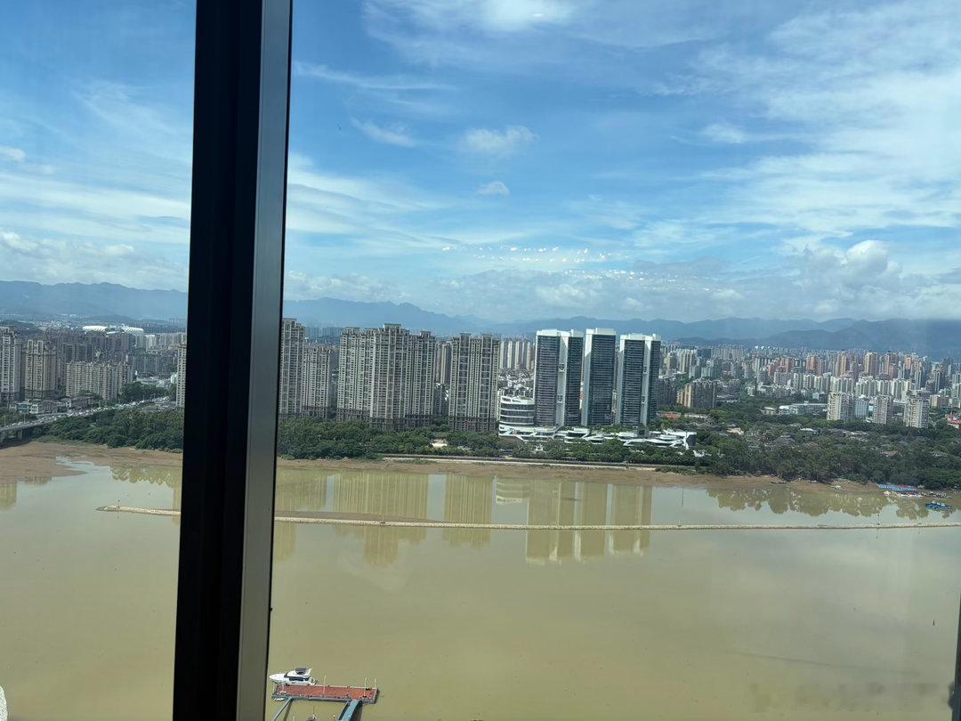 这酒店早餐太难吃了哪怕是公司的钱我都觉得不值 
