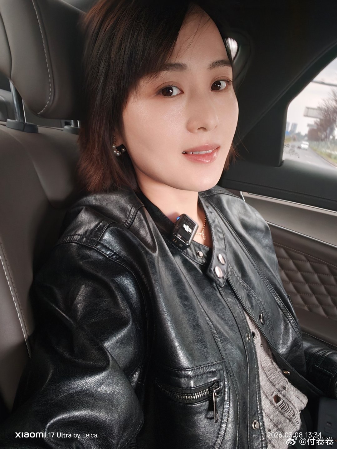 出门参加小米车主三八节活动，本地活动我还是第一次参加呢，用手机就像养孩子，以前看