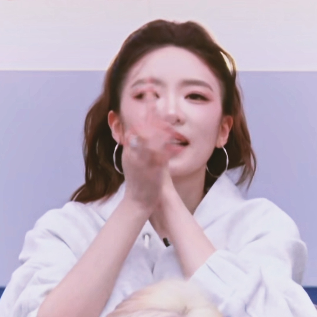 张月 🌙月努力月幸运 “坚强女孩儿”～
