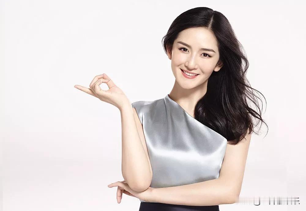 看到就烦的5位女主持人[流泪]

第1，谢娜——代表作《快乐大本营》

第2，朱