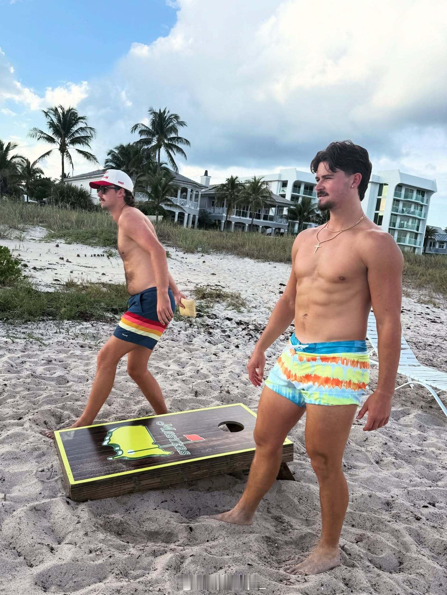 年初无排名炸鱼到手一座ITF冠军，本周时隔十好几个月再次拿到挑战赛胜利。慢慢来吧