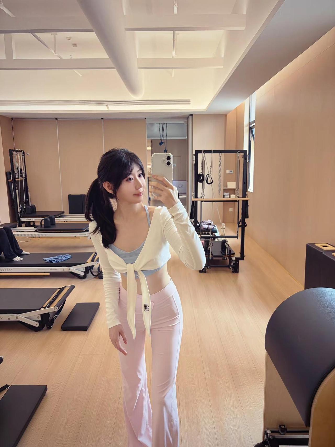 青天大老爷 ！ 青天大老爷！inmyfeeling穿搭 普拉提