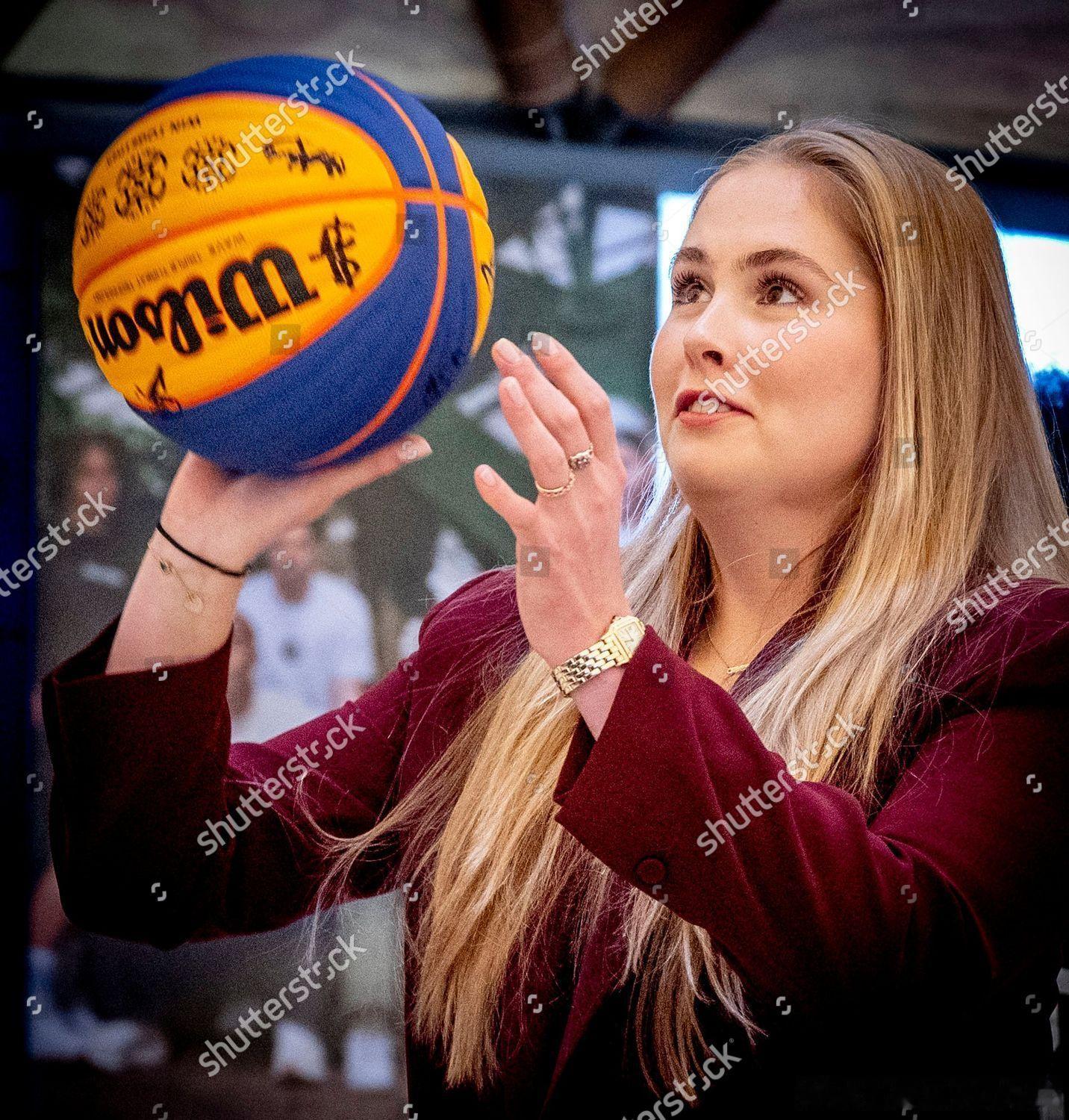 新闻 2026.4.16 荷兰女王储凯瑟琳娜·阿玛丽亚访问阿姆斯特丹Day 1，