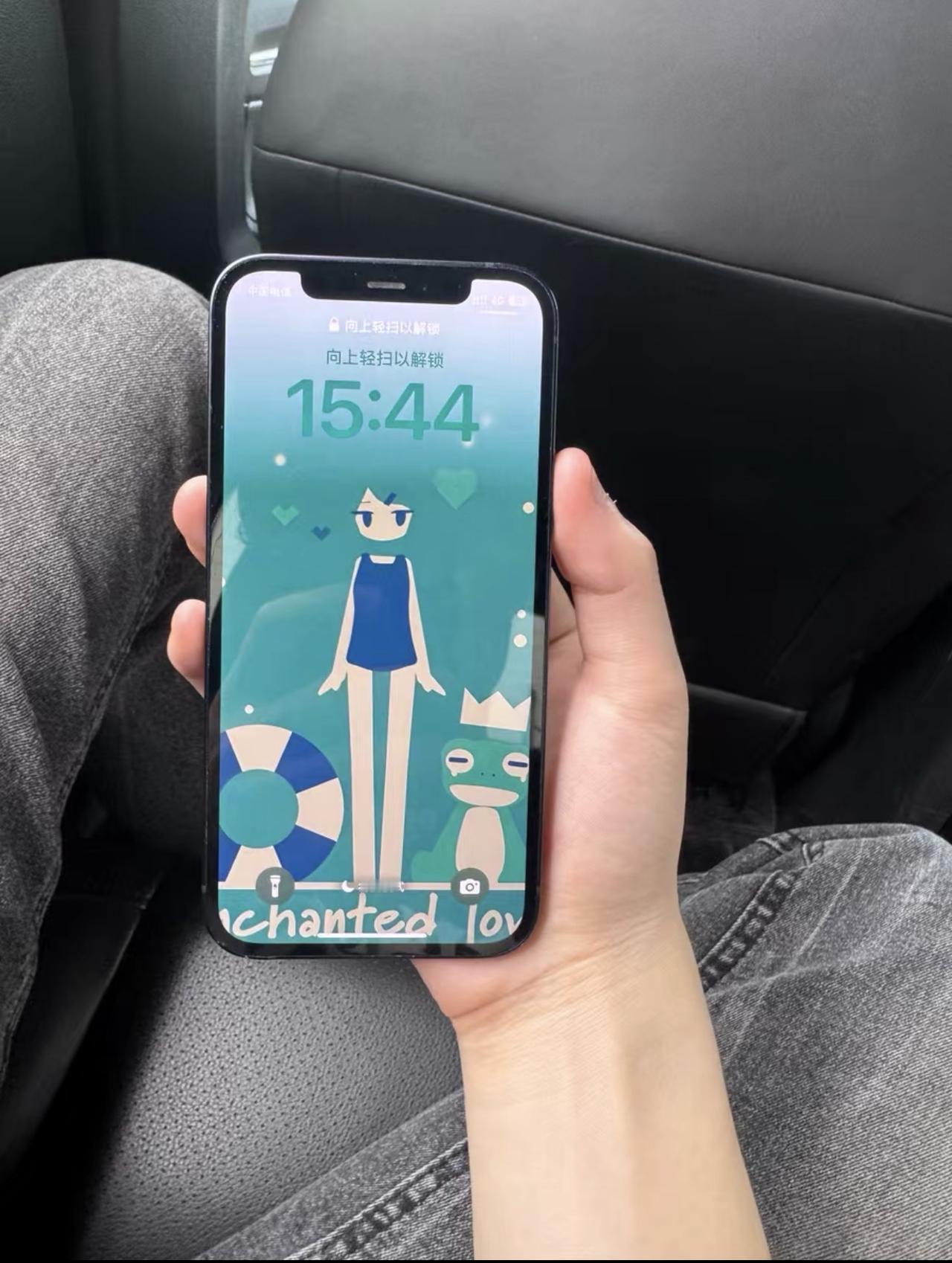 还有2026 年在用 iPhone 12的朋友嘛？[灵光一闪]刚升级了 iOS 