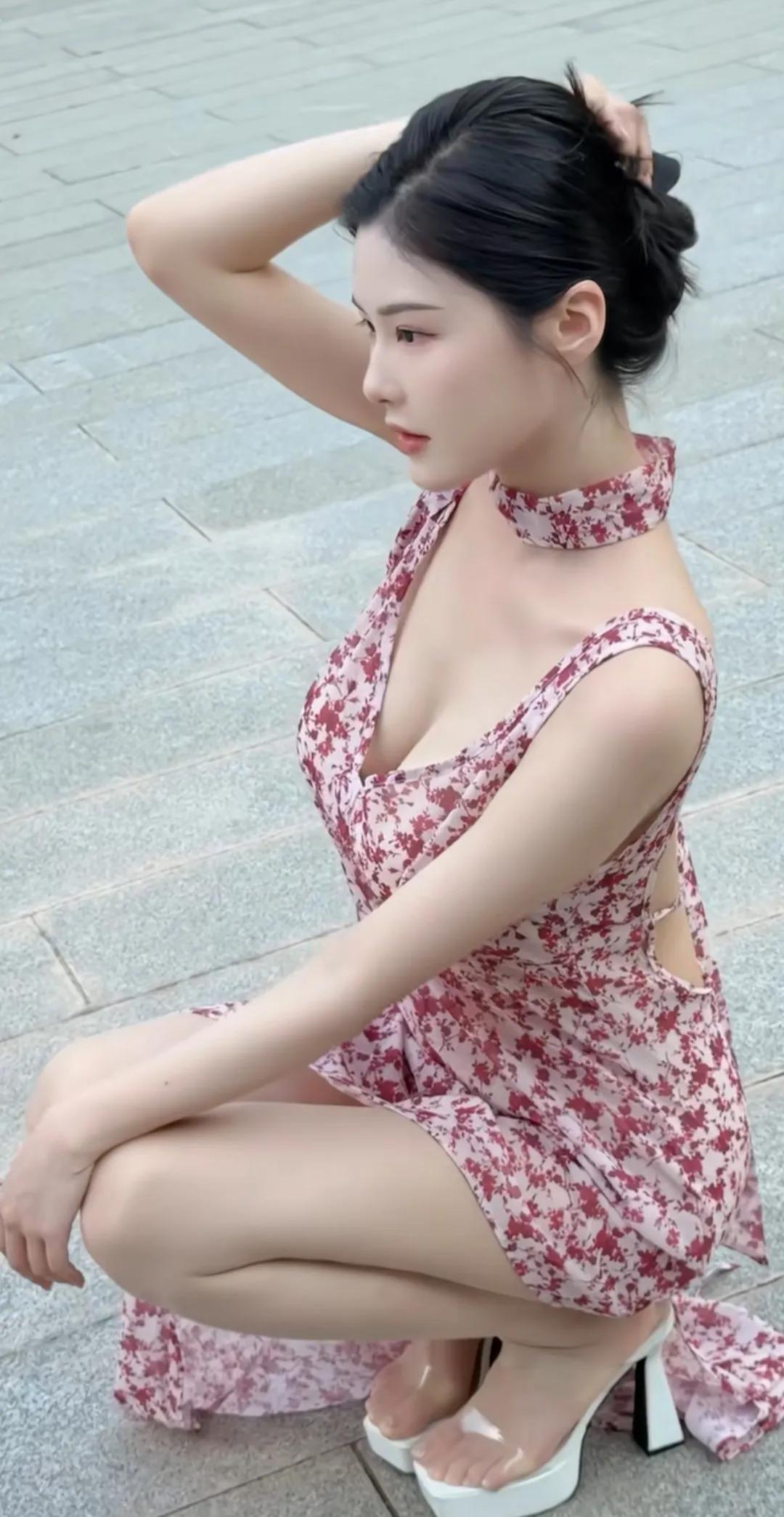 生活向阳，人生向暖 [太阳]
轻安喜乐，次第花开[玫瑰]