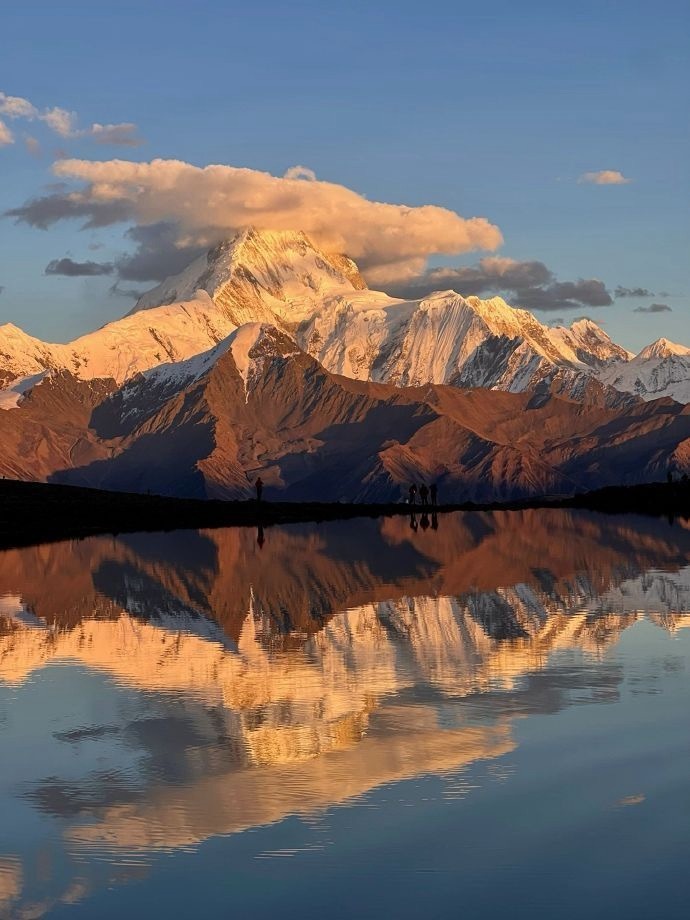 最后一天交易日就过年了，捂住口袋不要浪。壁立千仞，无欲则刚！ 
