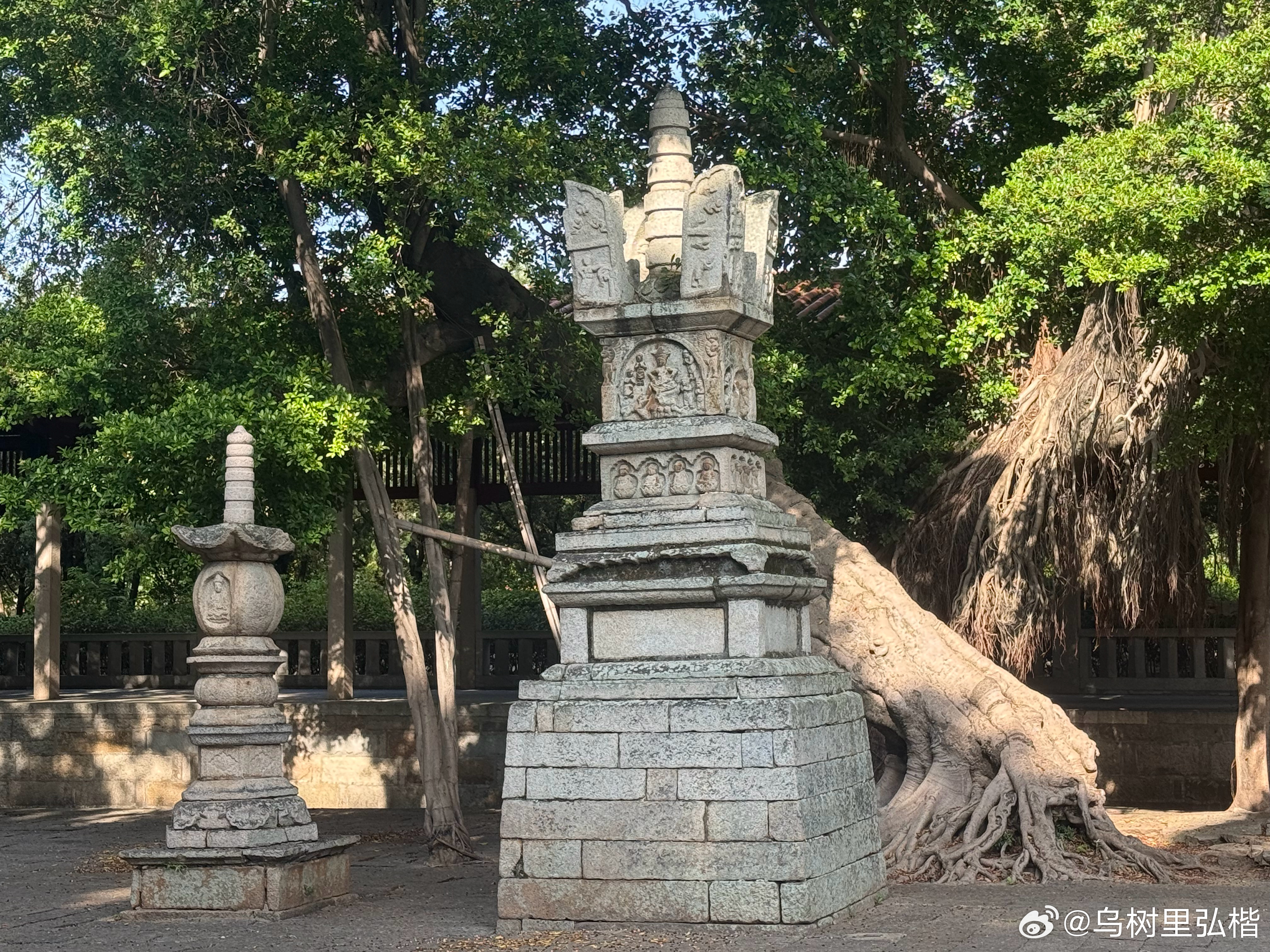 终有一天你会静下心来，像个局外人一样回顾自己的故事，然后笑着摇摇头，浮生不过梦一
