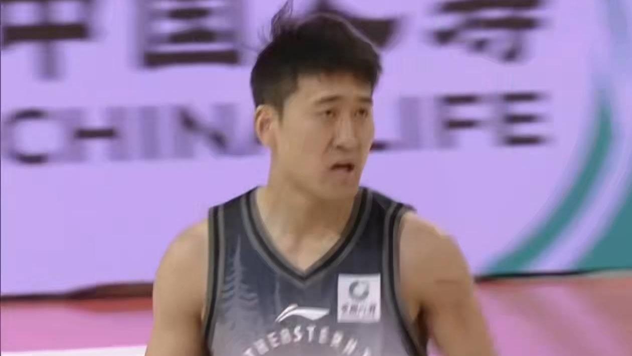 CBA常规赛：吉林89-83力克新疆，终结连败，斩获新赛季的首胜！

北京时间1