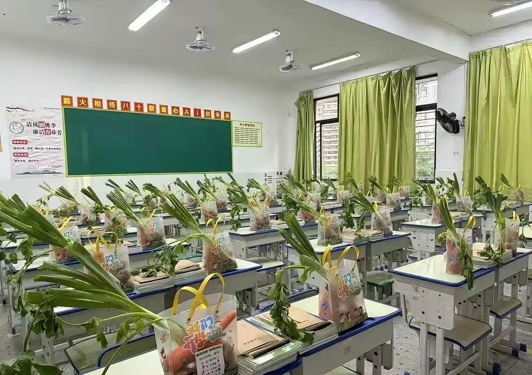 让领导付钱，可以杜绝此类事情。