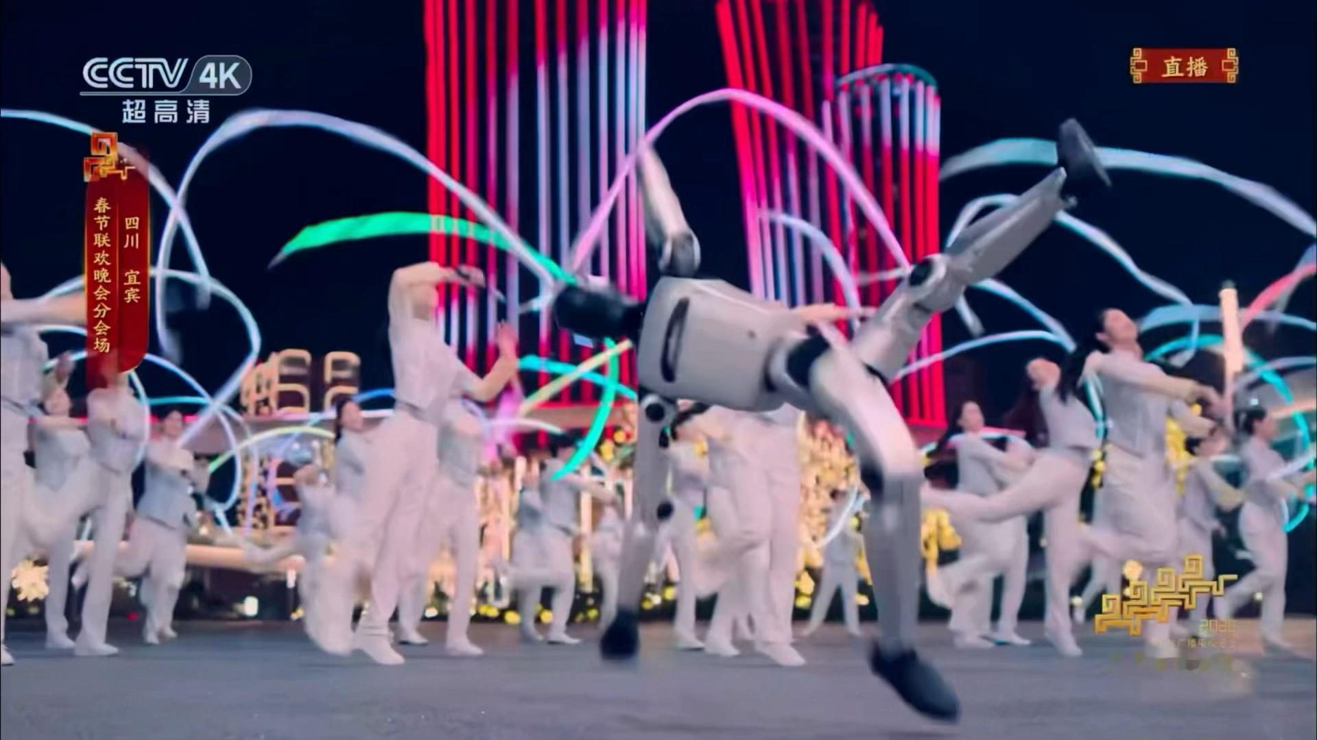 春晚的机器人太诡异了 