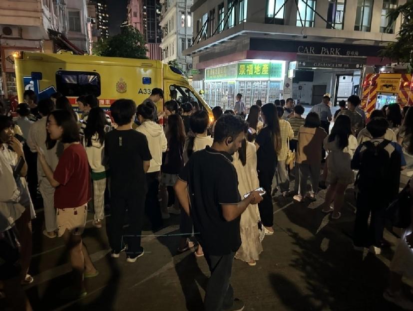 今日（7日）晚上8时许，香港警方接获多人报案，指红磡宝其利街123号盈采华庭一单