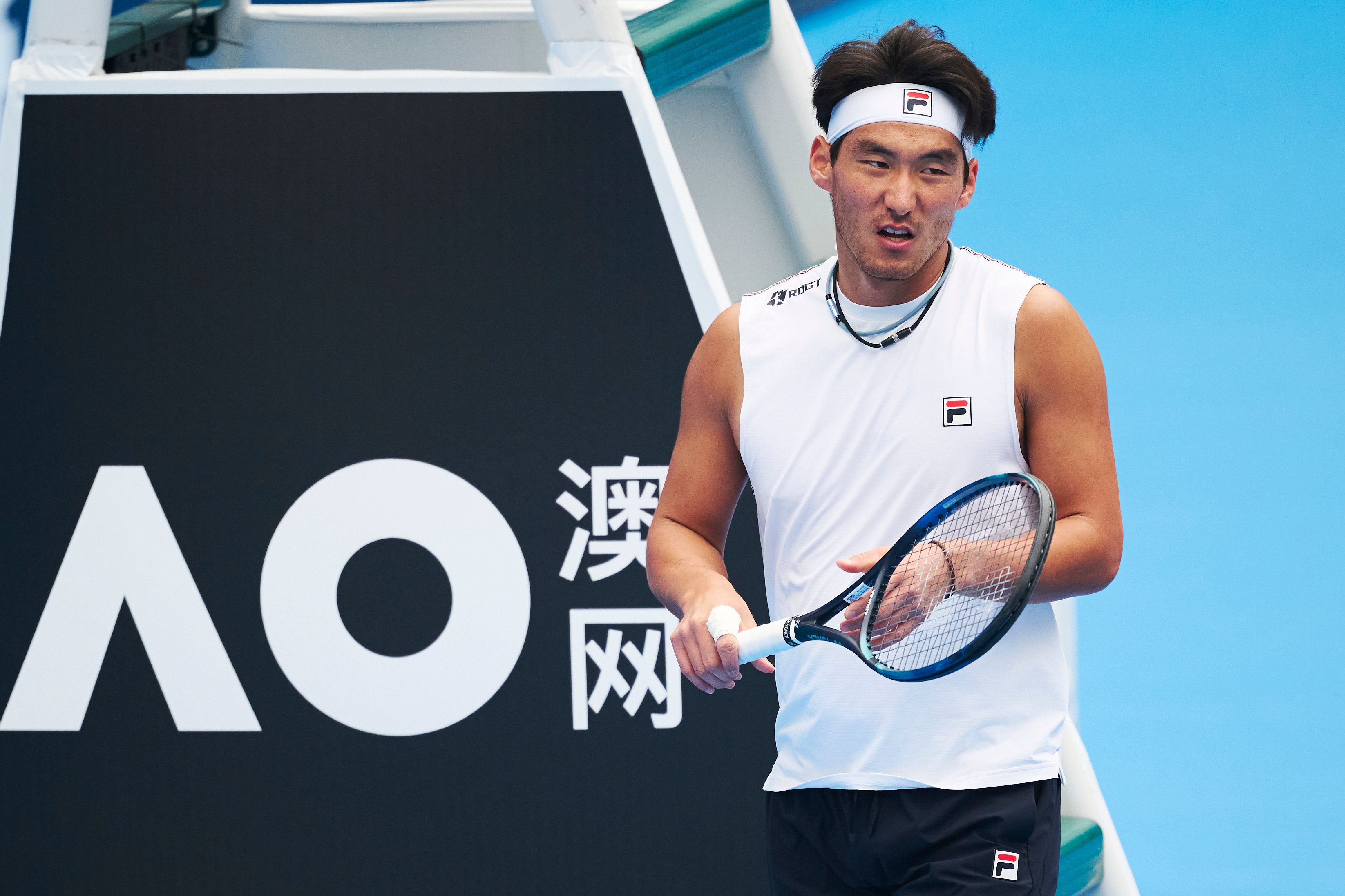 早晨，成都！布云朝克特积极备战2026澳网外卡赛中！摄影： 记者 李建艺