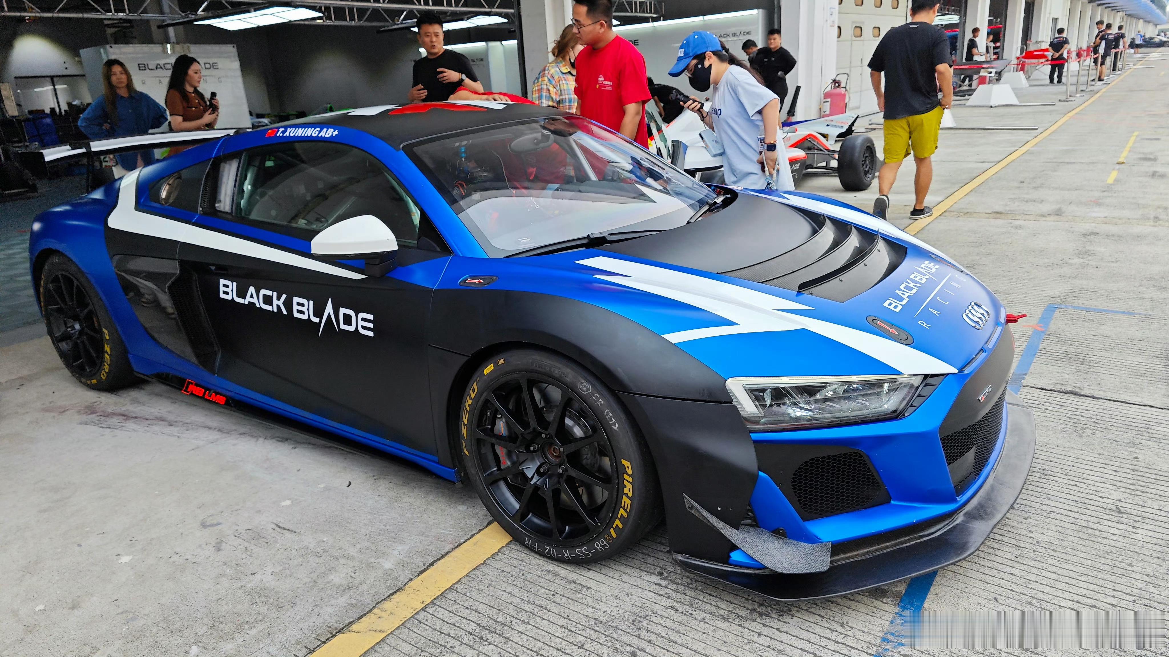 田栩宁赛车田栩宁赛车，老爸真帅啊，期待有线下公开的赛车呀。🏎️🏎️ 