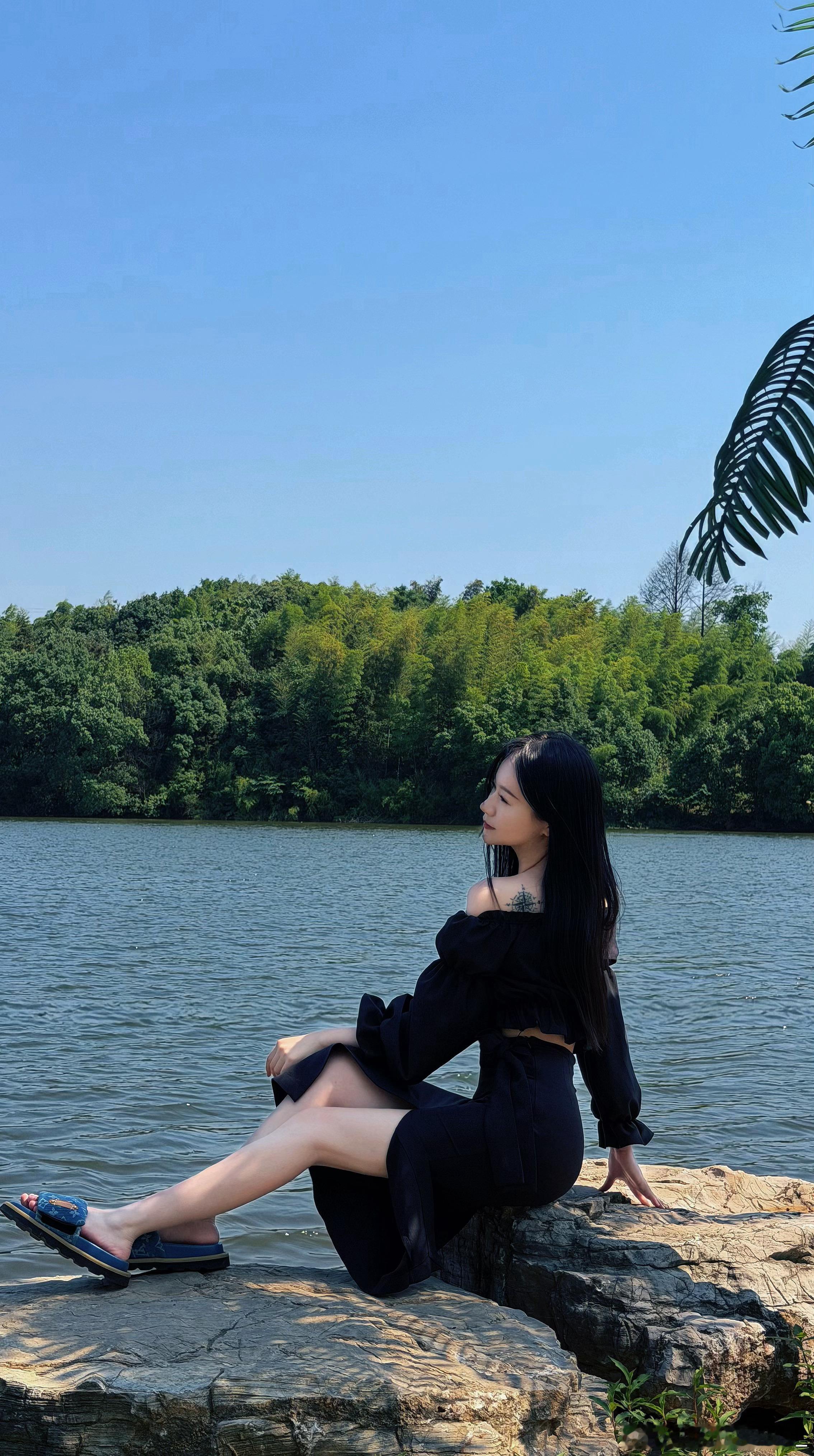 这个世界没有岸，只有越来越会游泳的自己。 广德·LAKEVUE笕湖咖啡
