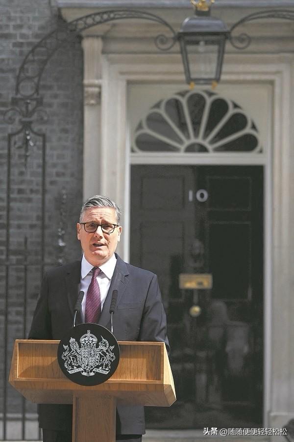7月16日，已确认辞去首相职务的斯塔默宣称，要把钢铁企业英国钢铁公司国有化，当作
