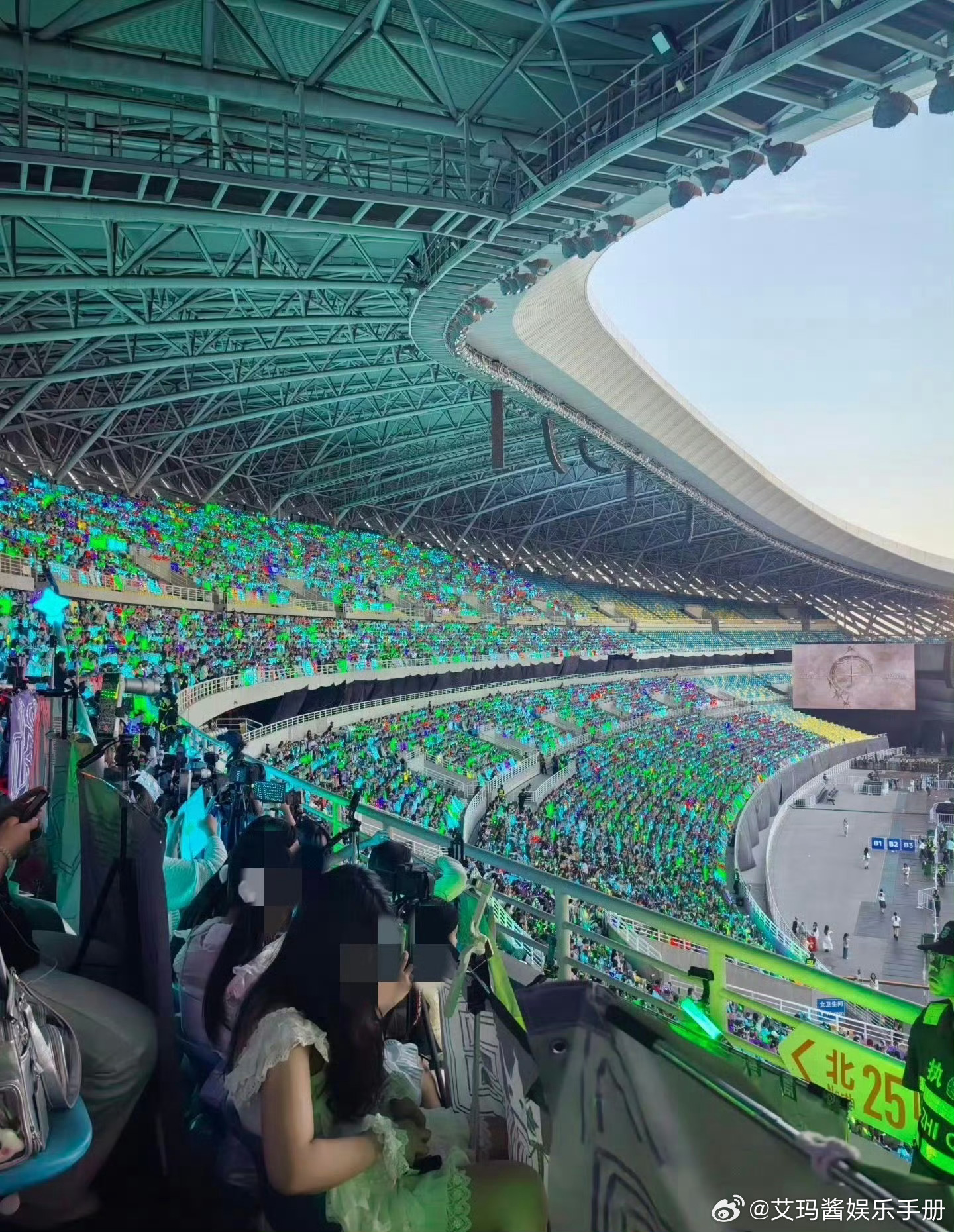 TF四代五公目前现场灯牌，哪家更亮眼？王橹杰、杨博文、左奇函、陈浚铭、张桂源、张