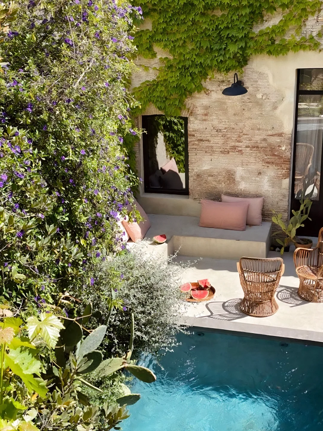 法国💐这家藏在马赛的泳池花园民宿太美了！