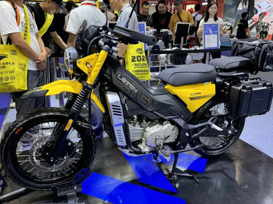 #多功能弯梁车型有什么推荐#
现在市面上的多功能弯梁摩托车还真的只有力腾有。因为