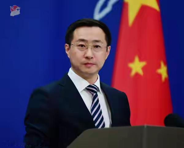 日本记者在提问前是如鲠在喉，提问后却如芒在背了！

12月29日，日本广播协会（