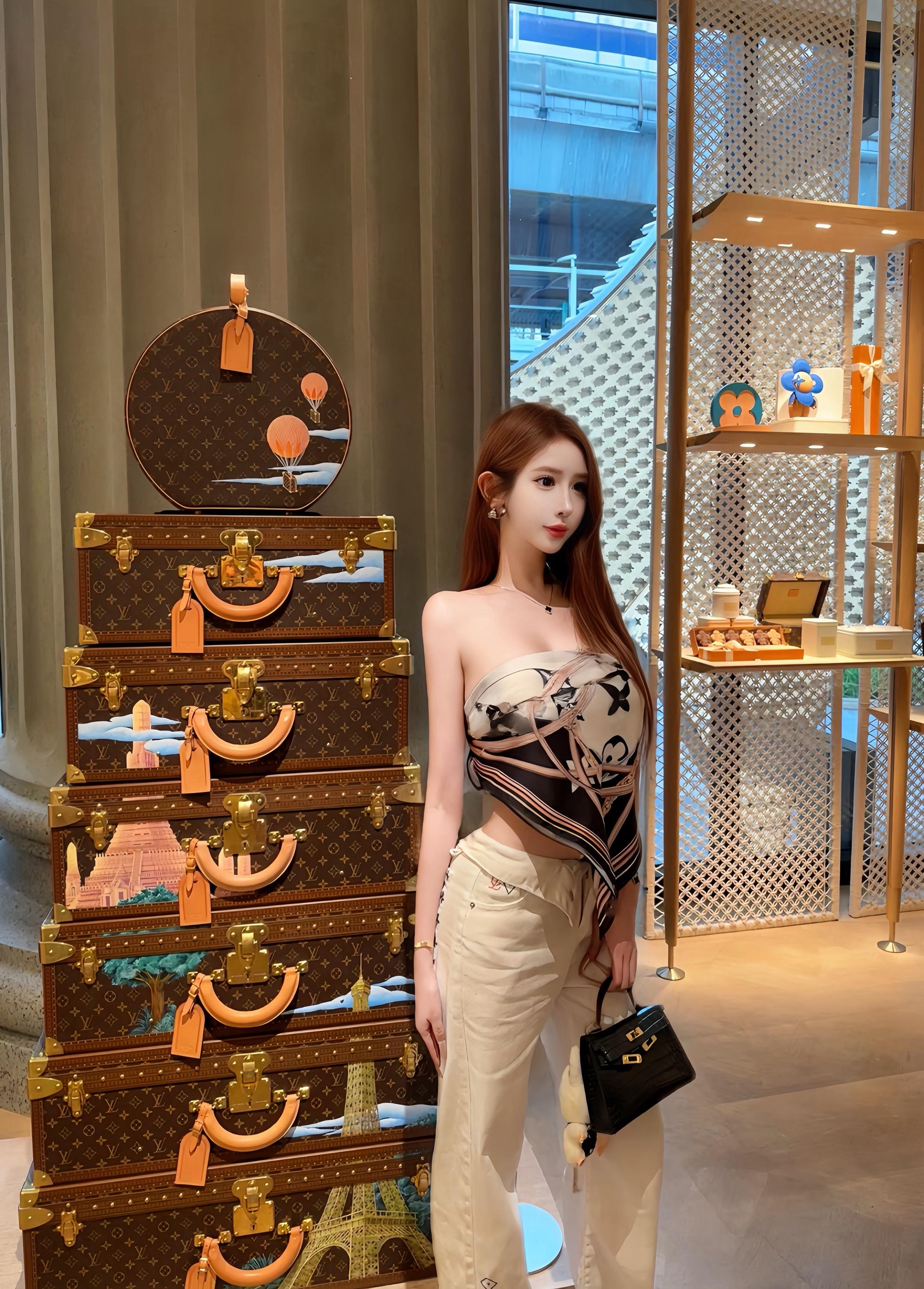 大格局的女主 允许一切发生。