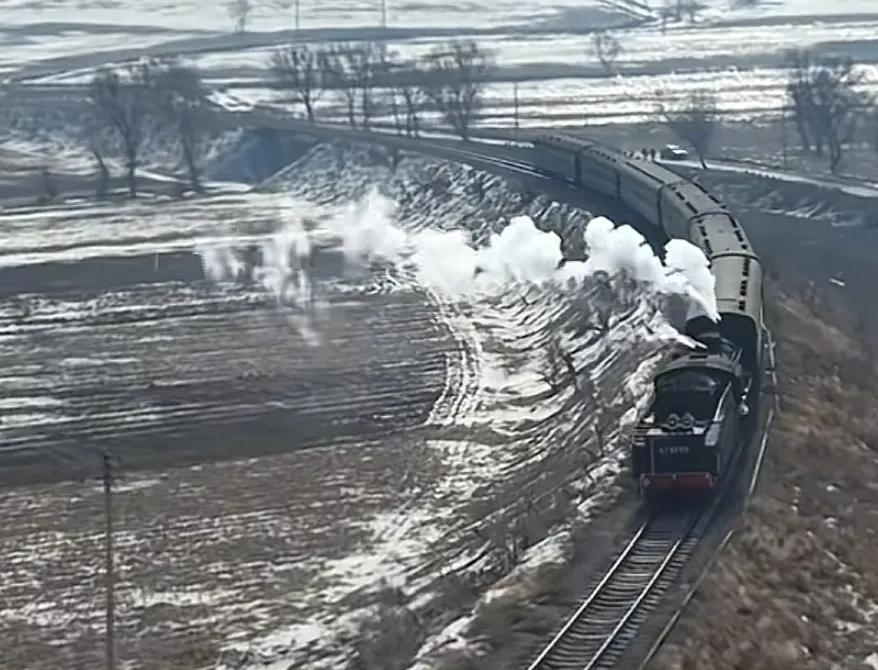 我的老部队在兴城县白庙子，团南大门正对着的生产队当年叫五王庙生产队，现在叫五王庙