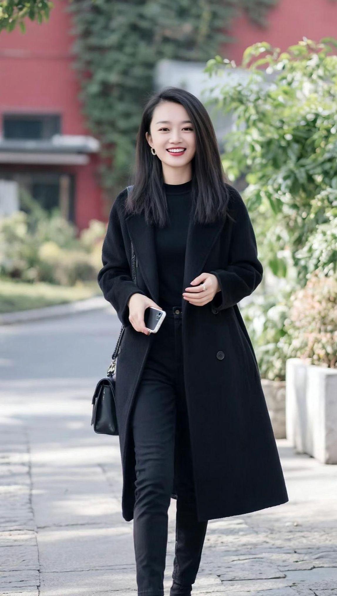 除了变好和赚钱，其他与我无关的事情 不听、不问、不想知道！AI简约随拍