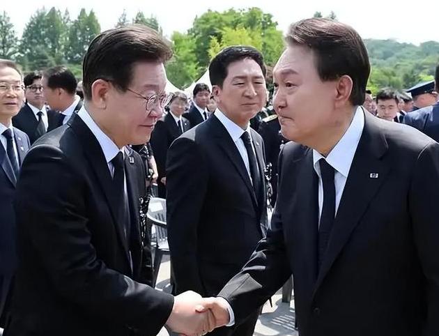 很多人对李在明的期待过高了，他已经拒绝出席九三阅兵，最让人惊讶的是，他任命的韩国