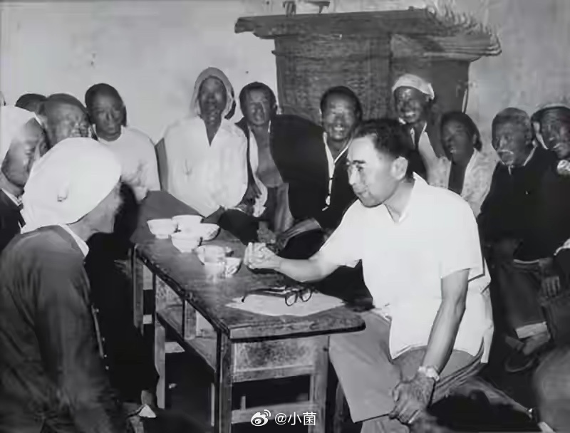 周总理的精彩瞬间，你可能有许多没见过 