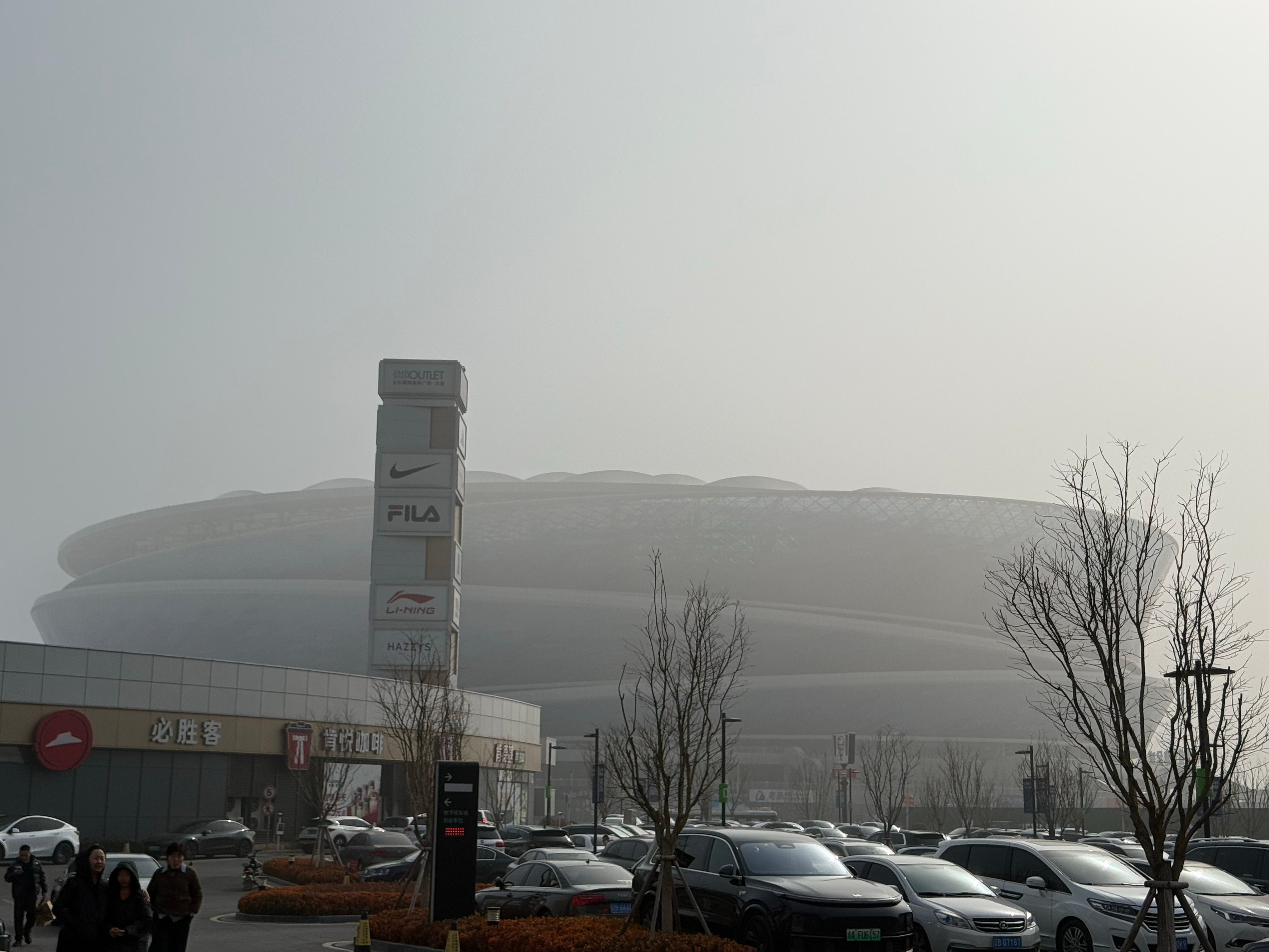 新赛季还有不到一个月了中超联赛大连英博 大连·大连梭鱼湾专业足球场