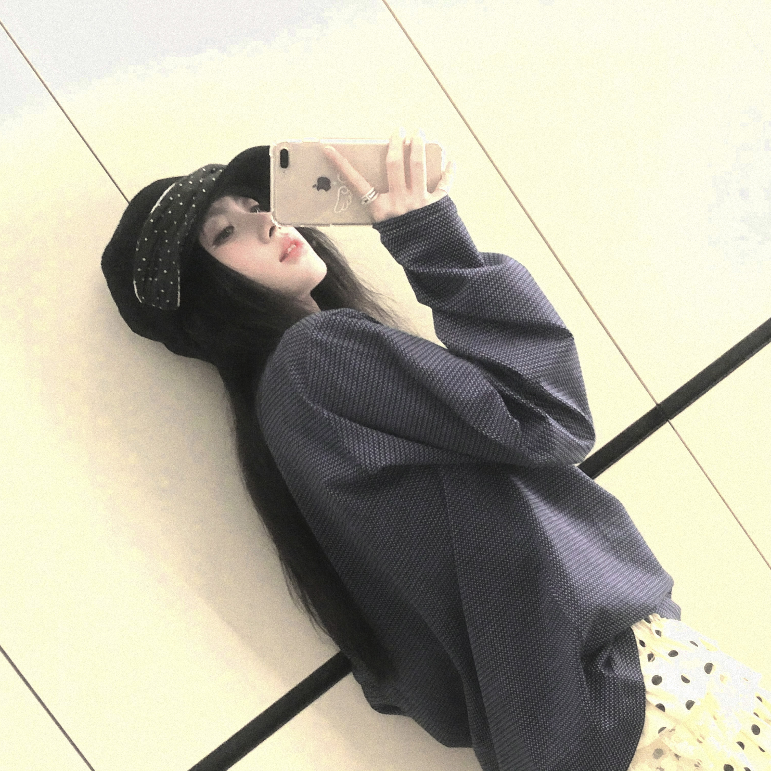 一组心动对镜自拍‖鞠婧祎