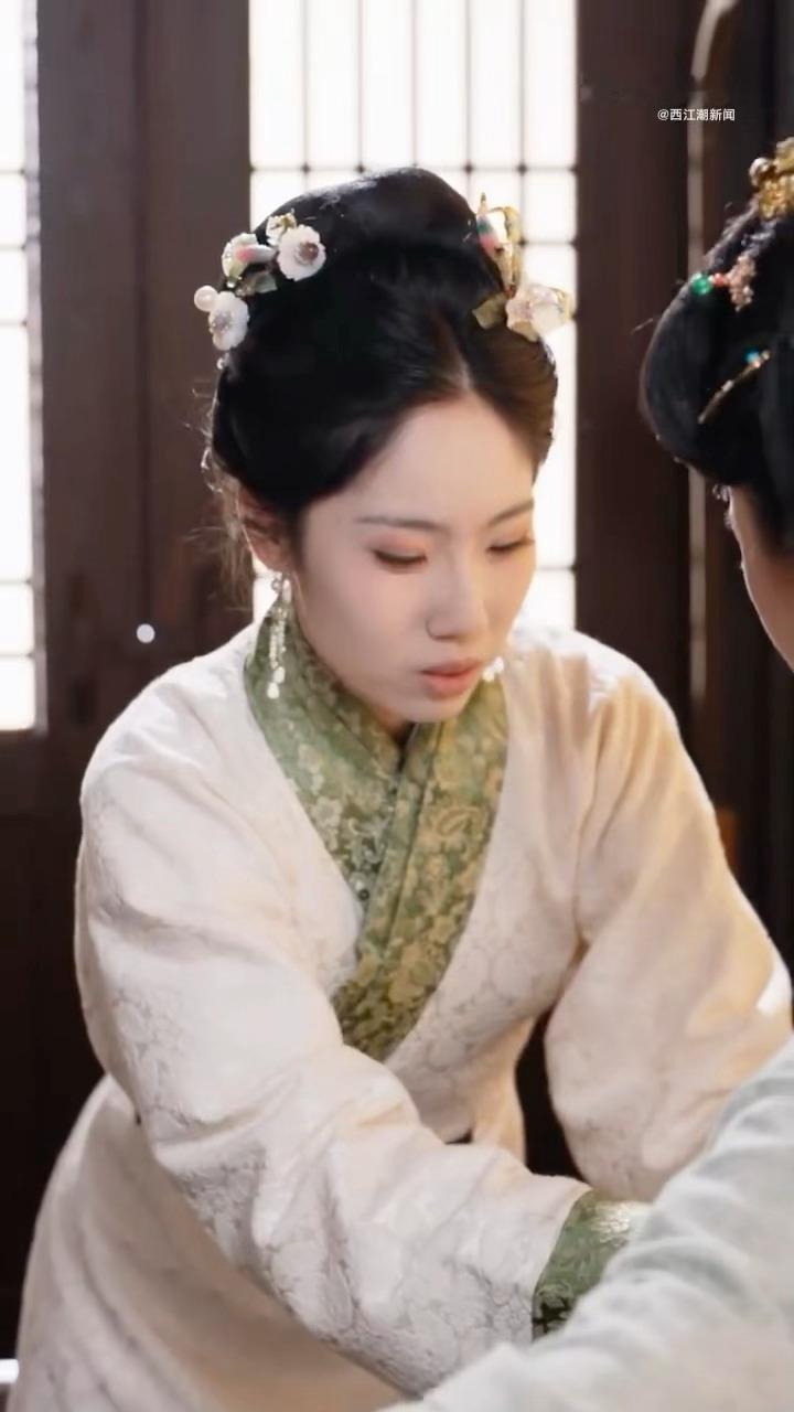 辛追夫人是长沙最早的减脂博主吧长沙辛追夫人也有减肥的苦恼又一部长沙背景短剧出圈！