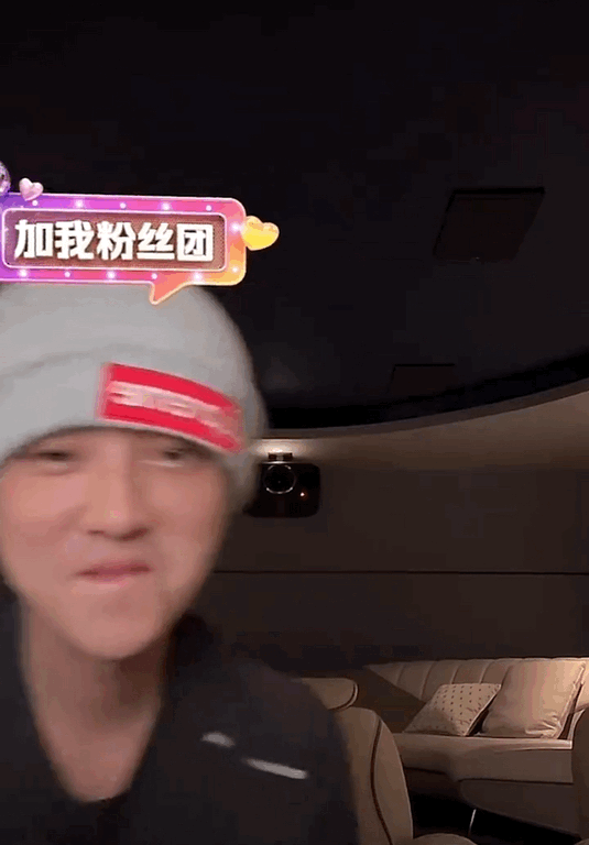 鹿晗直播，看看状态怎么样～ ​​​
