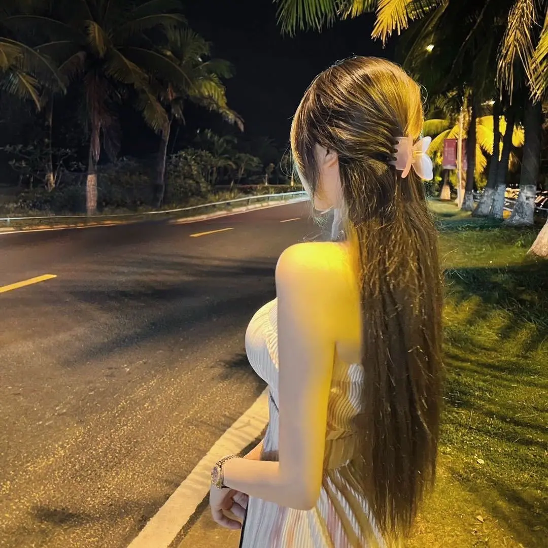 我这高傲的性格，是一位故人惯出来的，我经常对他发脾气，三天一小吵五天一...