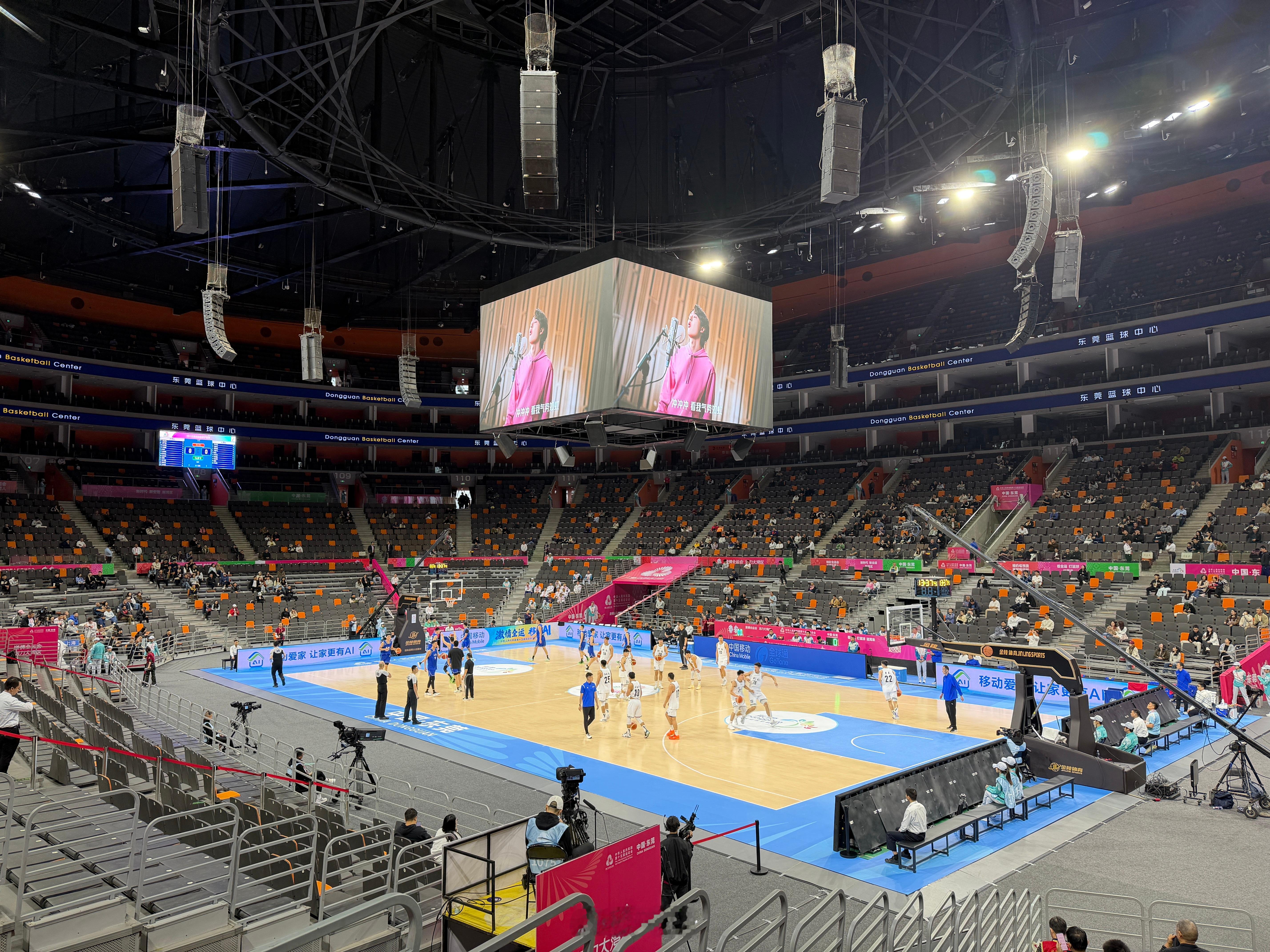 今天在这里  ​​​