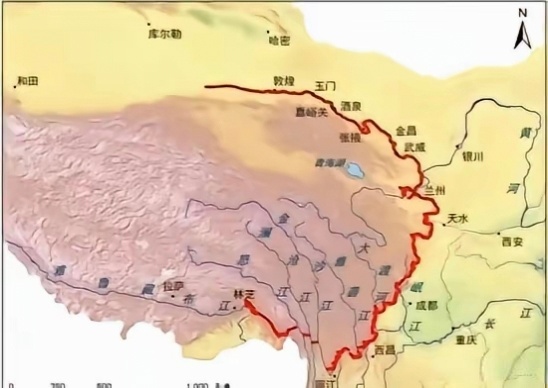 雅鲁藏布江有新发现。从地图上看，雅鲁藏布江在大拐弯处建成梯级水电站后，可将汇聚的