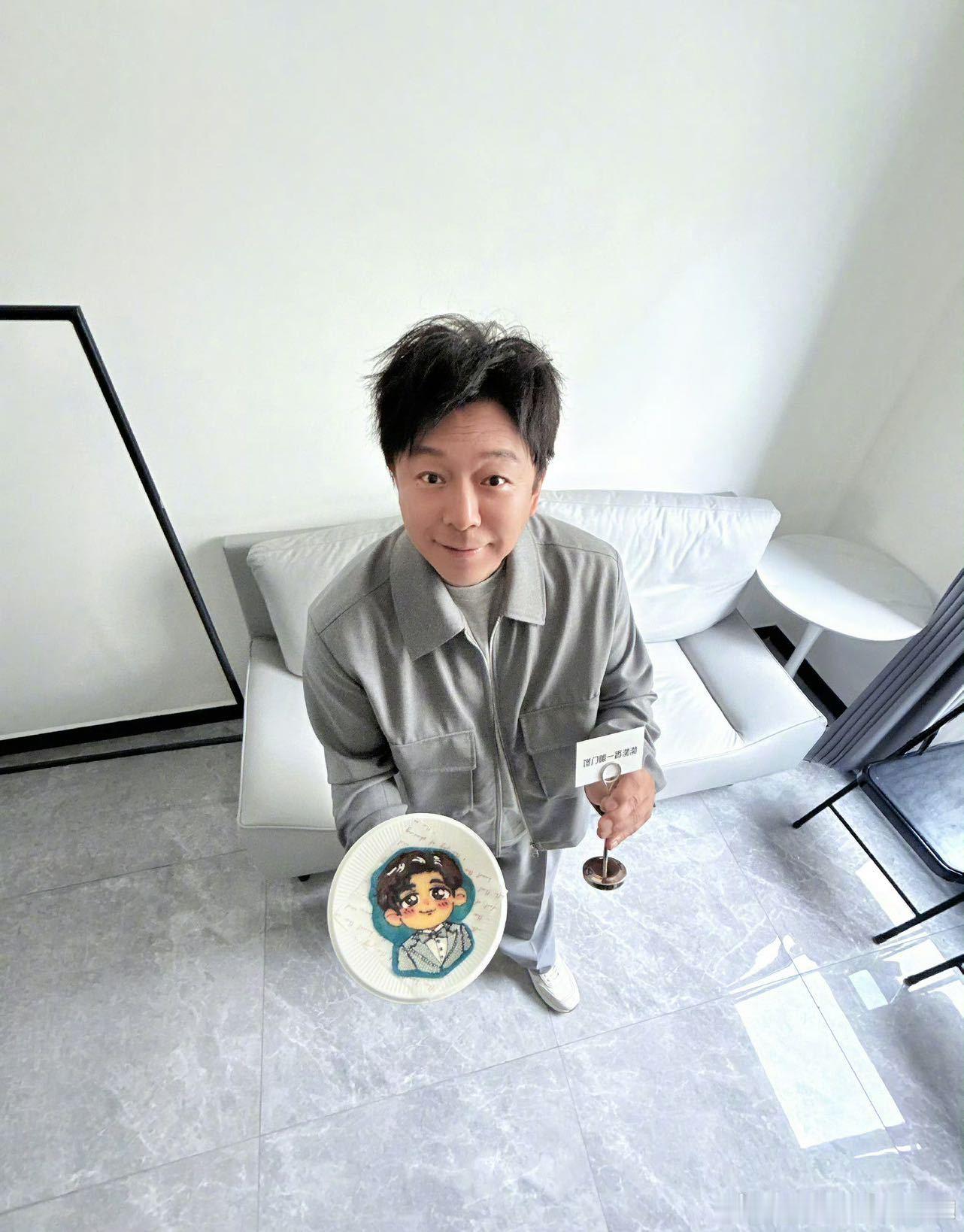 黄渤三天胖了5斤黄渤一期节目吃了32道菜喜剧之王单口季   《喜剧之王单口季》的