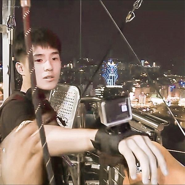 近期让我感受时间流逝最明显的就是此男今天27了，甚至有种恍惚觉得看到小小少年也没