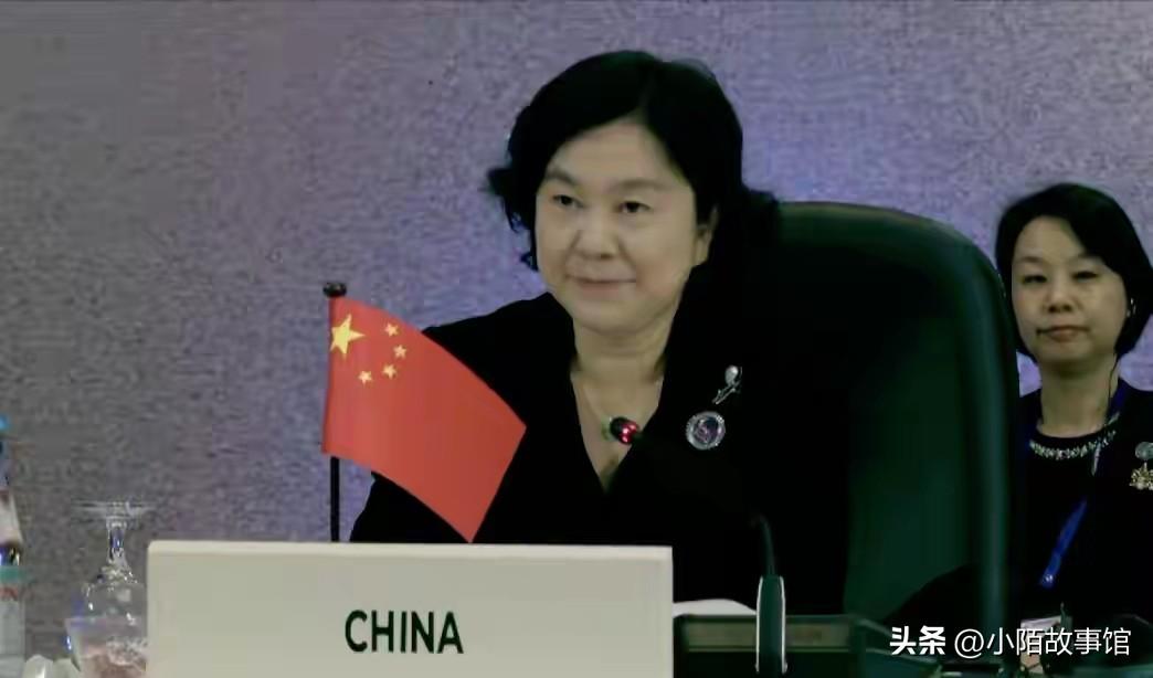 巾帼不让须眉！华春莹代替王毅外长参会，不点名给菲日都提了个醒

这句“巾帼不让须