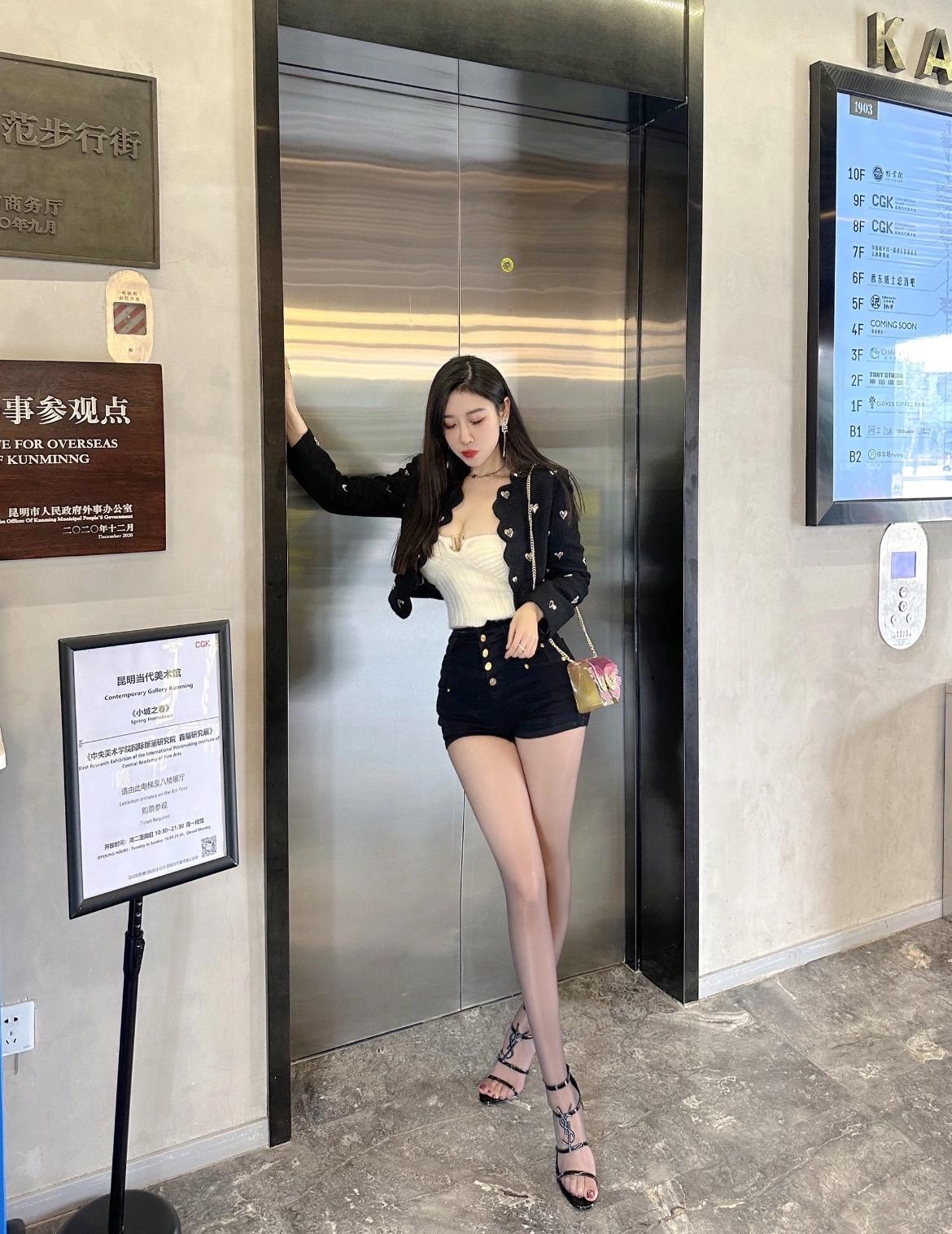 做辣妹不挺好的。