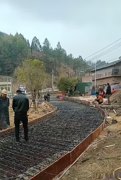 村里准备修路，这应该算是最豪横的了吧？ ​​​