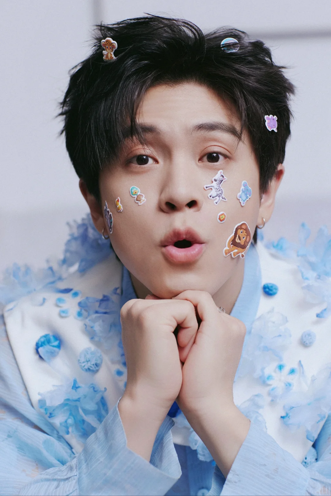 武藝又穿了我設計的衣服💙