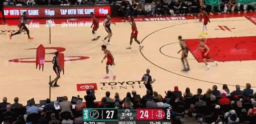 突破行进间抛投~！！ 