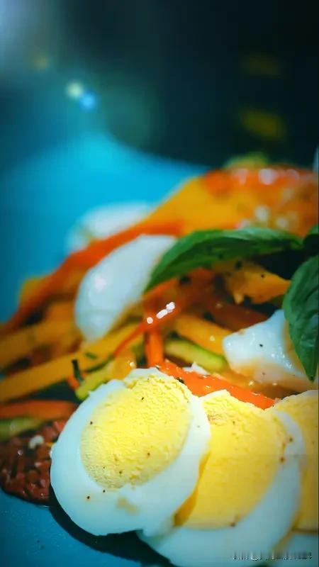 血栓最怕7类食物 说起来血栓，大家都怕。虽说没有绝对“最怕”的食物，但有些食物确