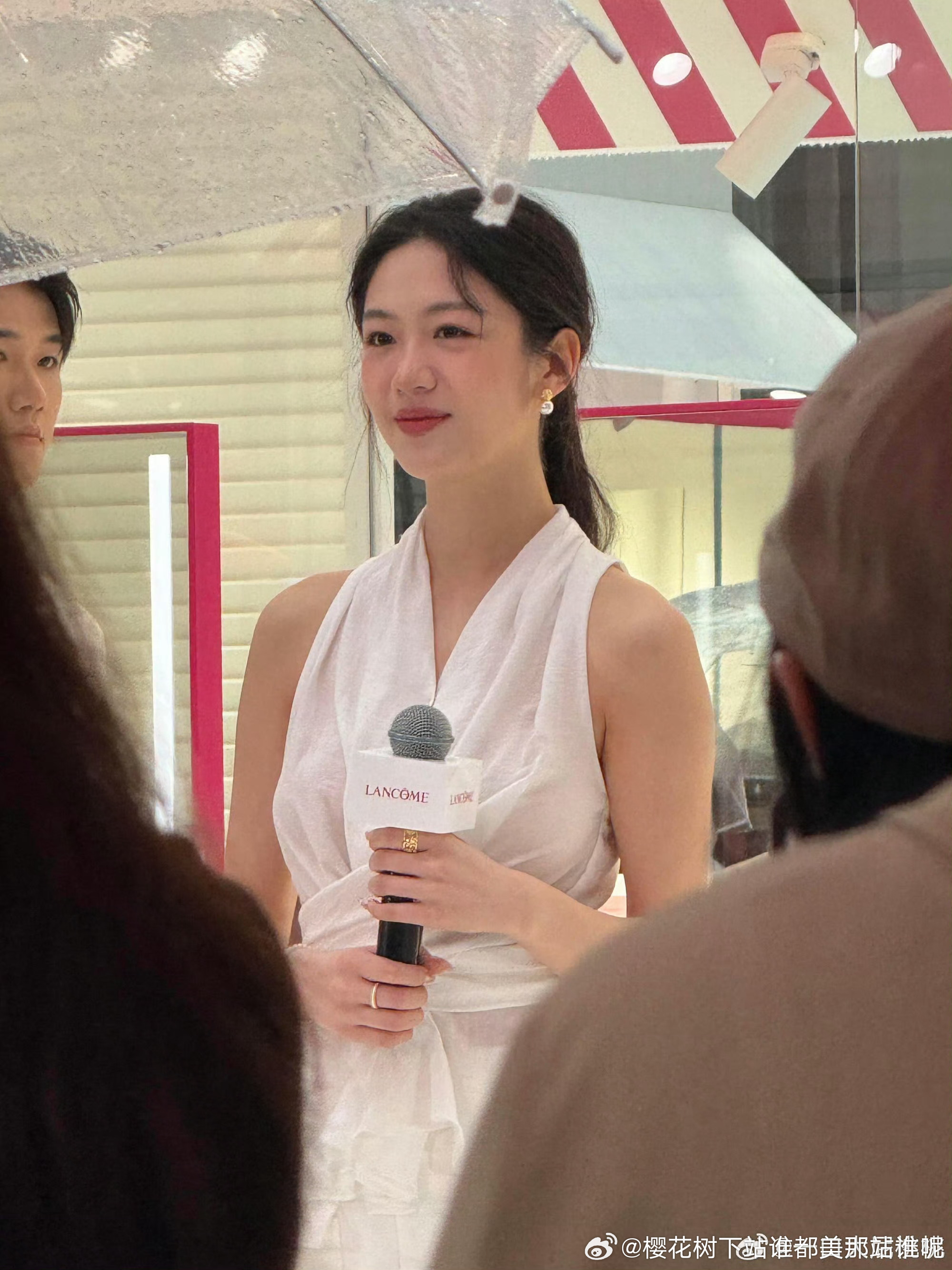 咋敢营销小汤唯的
