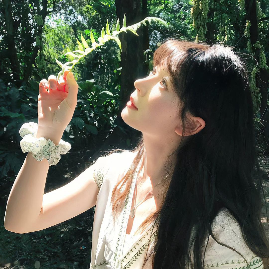 绿色系💚𝐖𝐞𝐂𝐡𝐚𝐭头像｜艳阳天氛围感｜INS风｜无水印｜背景图 