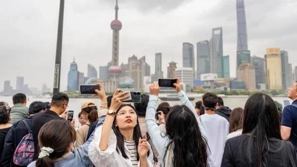 新华社北京1月26日电 1月26日，文旅部发布2025年国内居民出游数据：全年出