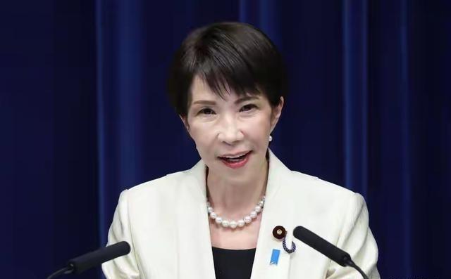 日本彻底摊牌了！高市早苗访美刚回国，立马签下死命令，对自卫队搞史上最大改组！目标
