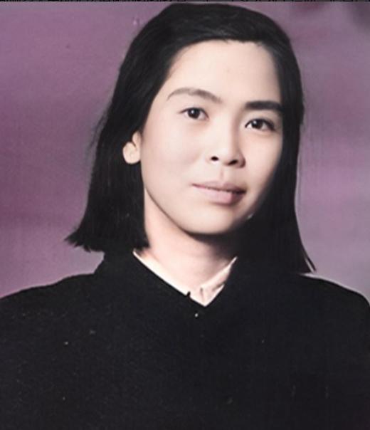 1984年，贺子珍病逝。然而，在遗体火化过程中，发生了一件“怪事”。原来，工作人